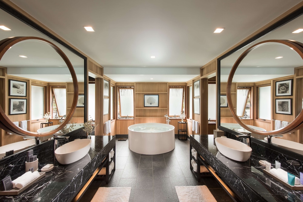 Otemanu Overwater Pool Villa