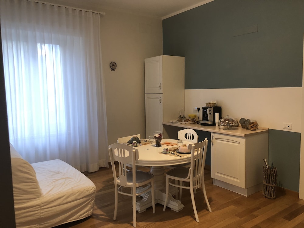 Deluxe Apartment, City View photo 2