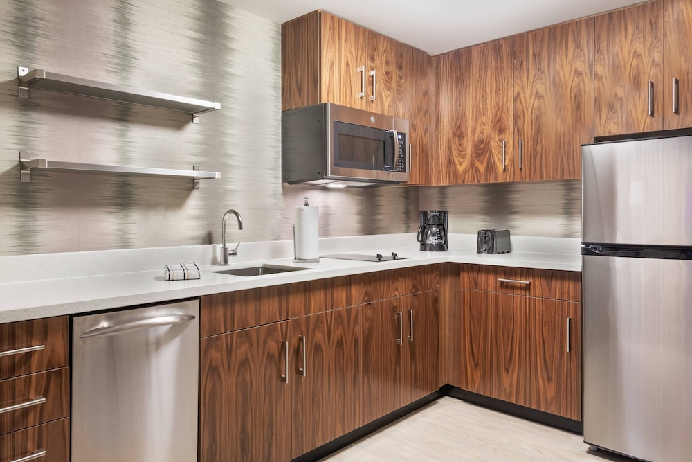Suite, 1 Bedroom photo 3