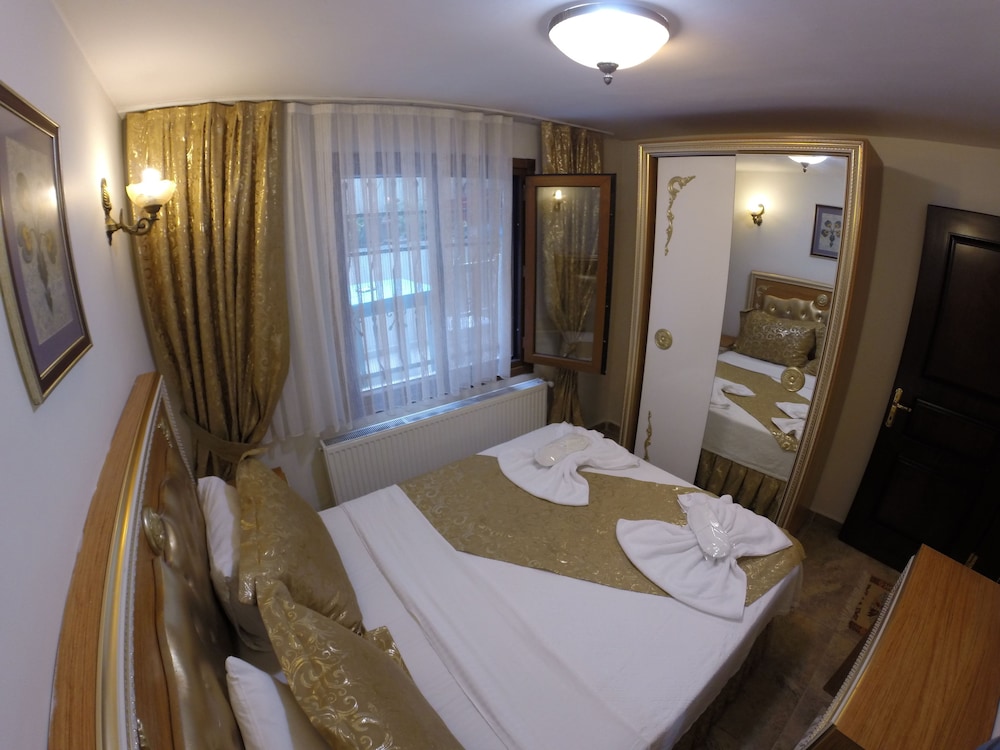 Economy Suite photo 2