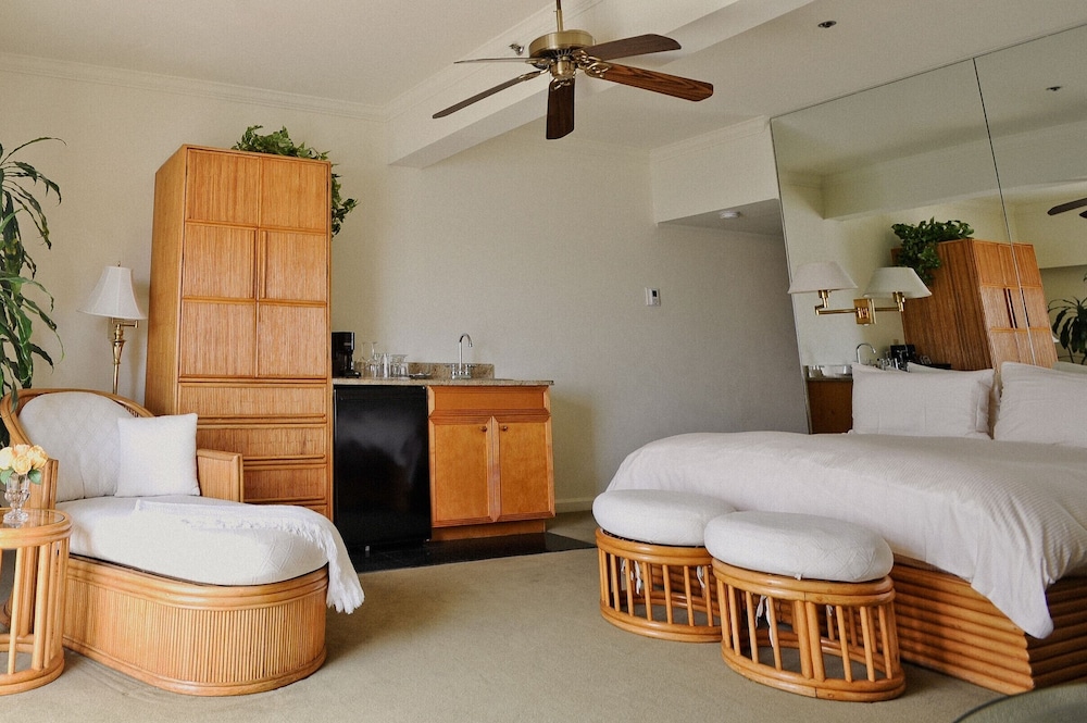 Classic Room, 1 Queen Bed photo 1