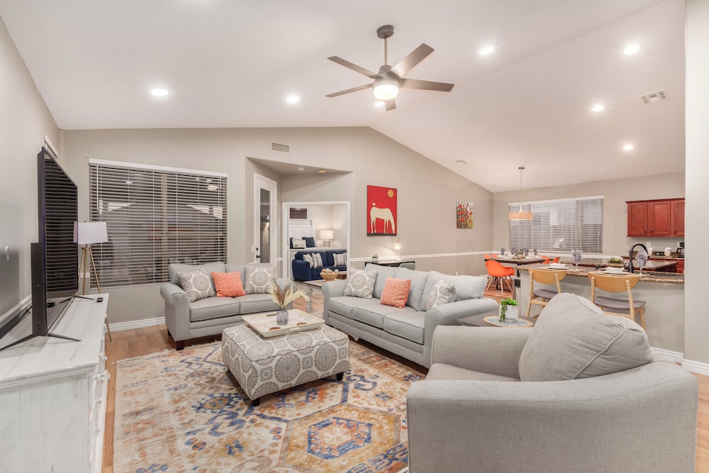 House, Multiple Beds, Pool Access, City View (Hulet Chandler)