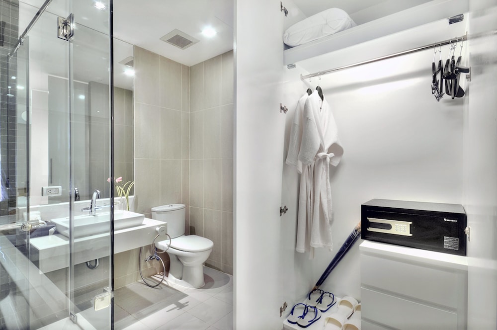 Deluxe Room with Bathtub — the supplier's photographs — photo 4