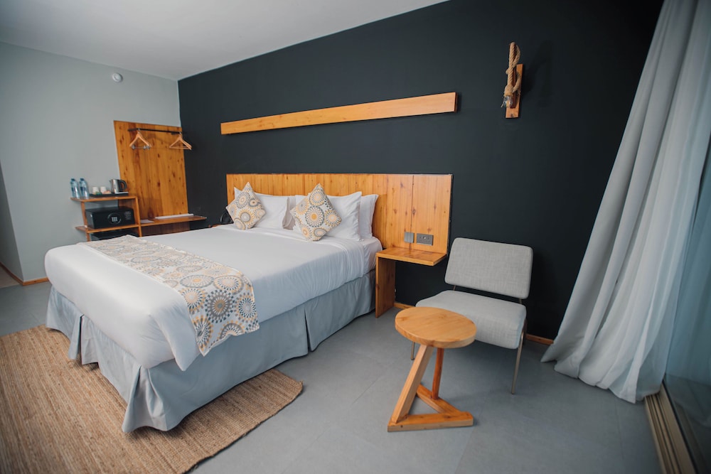 Standard Room, Ocean View - Photo 7