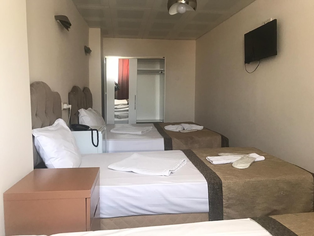 Comfort Quadruple Room photo 1