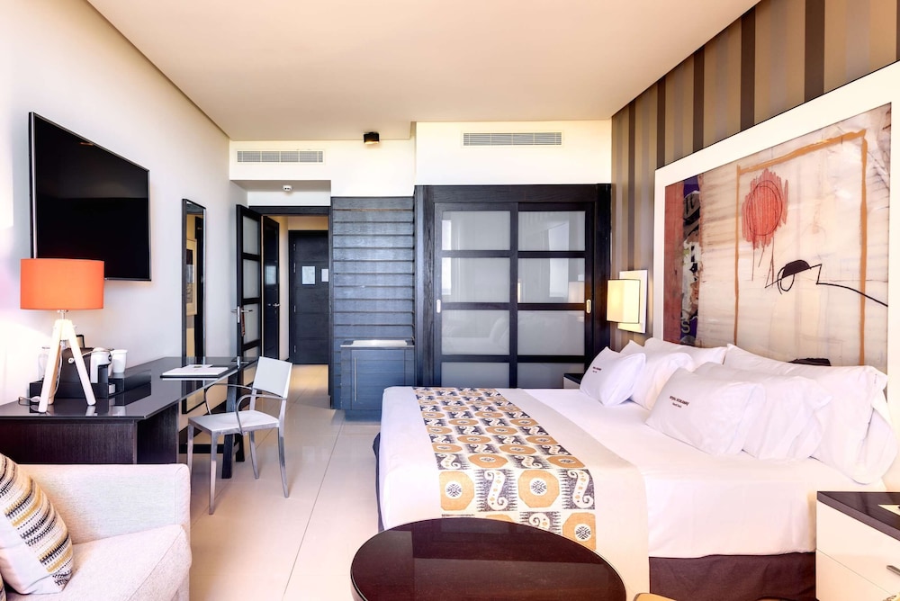 Deluxe Room, Ocean View - Photo 6