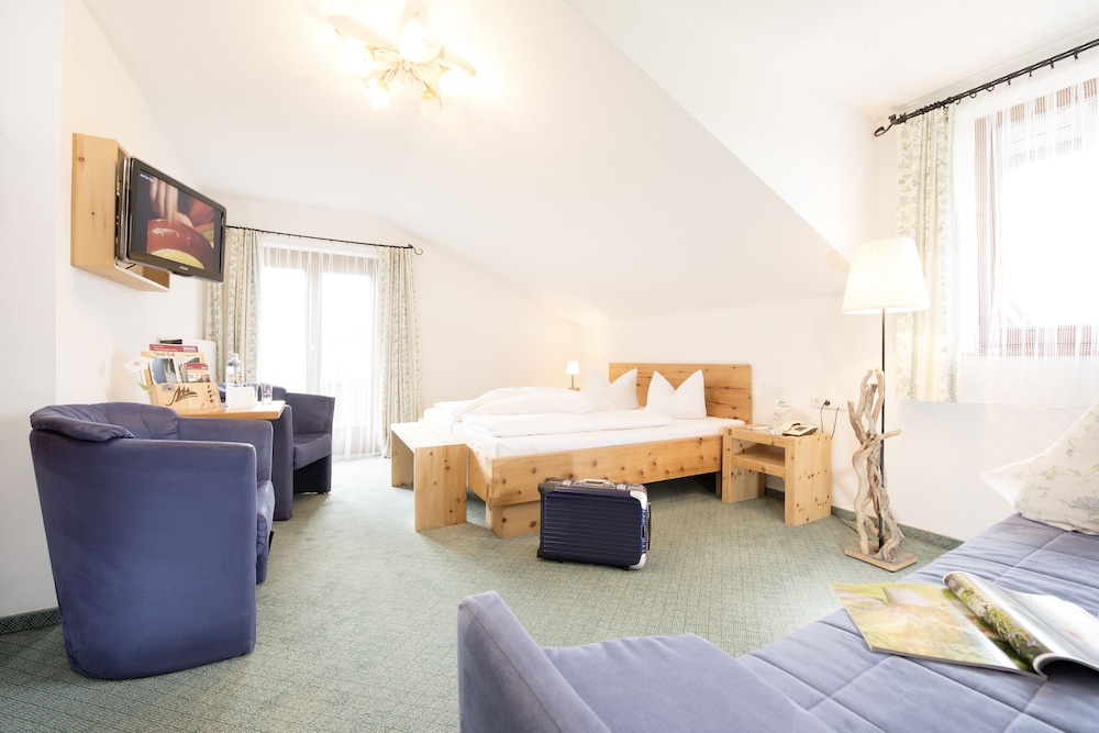 Triple Room photo 2