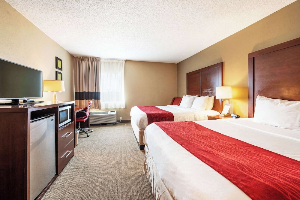 Standard Room, 2 Queen Beds, Non Smoking - Photo 1