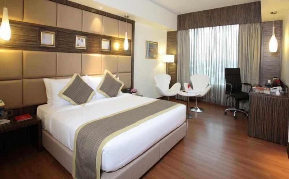 Premier Double or Twin Room photo 2