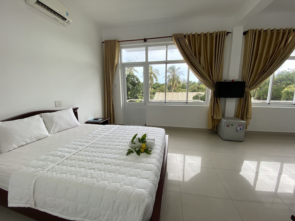 Panoramic Double or Twin Room, 2 Twin Beds photo 3