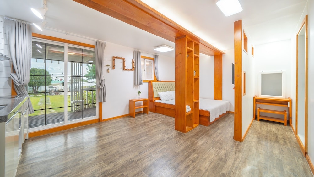 Basic Room, 1 Bedroom (Room 101) - Photo 1