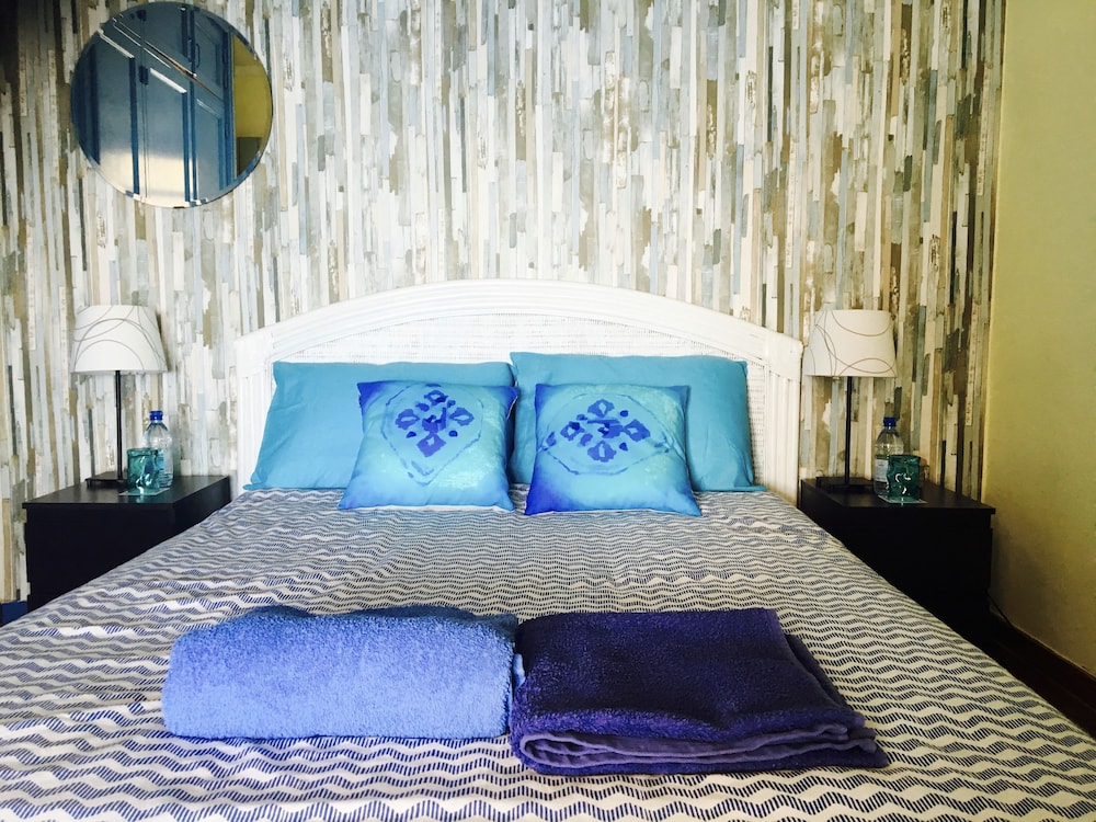 1 King Bed with Pool Access - Photo 9