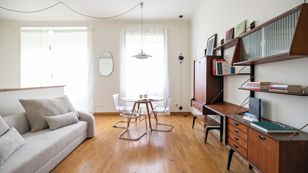 Apartment (0 Bedroom)