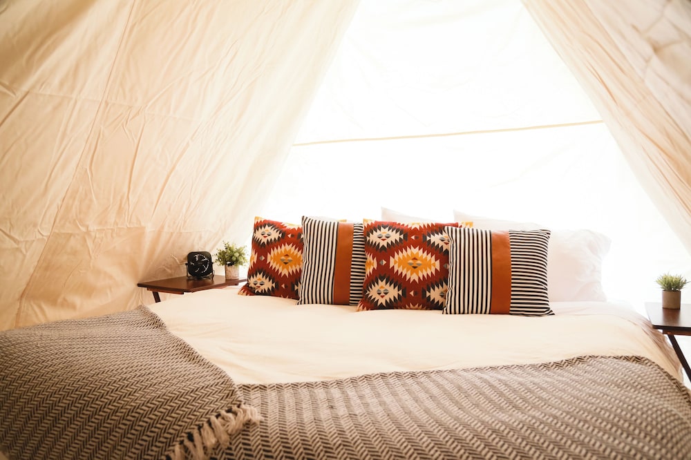 Tent, Non Smoking, Mountainside photo 1