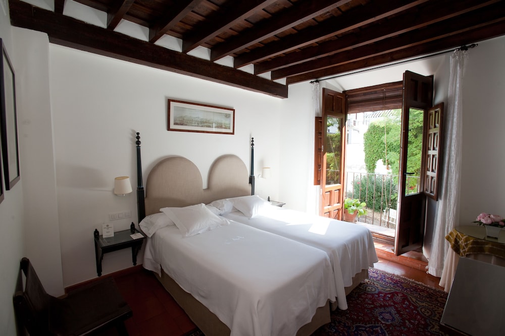 Superior Double Room - Photo 2