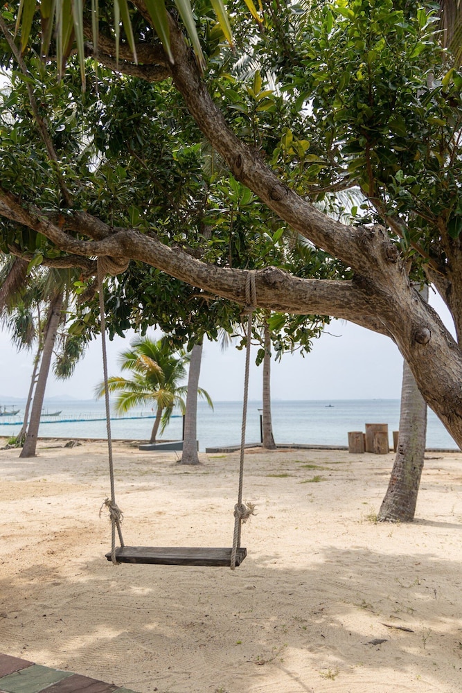 2 Bedroom Beachfront Villa