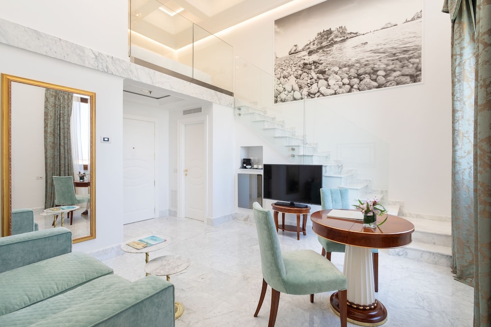 Duplex, 2 Queen Beds