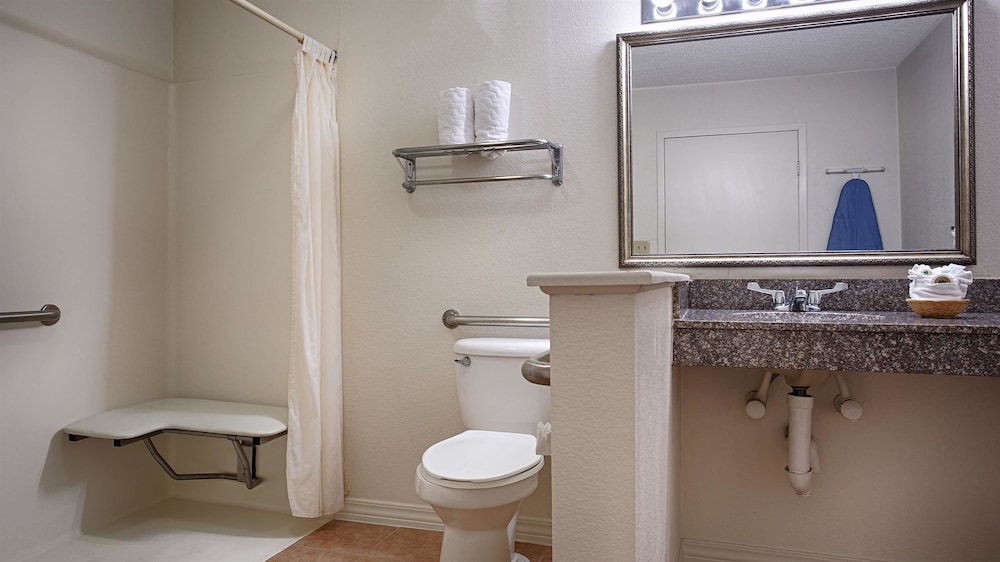 Standard Room, 1 Queen Bed With Sofa Bed, Accessible, Refrigerator & Microwave (With Sofabed)