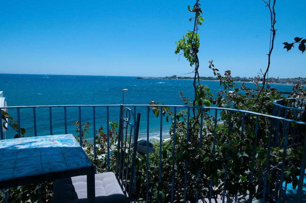 Superior Double Room, Balcony, Sea View - Photo 22