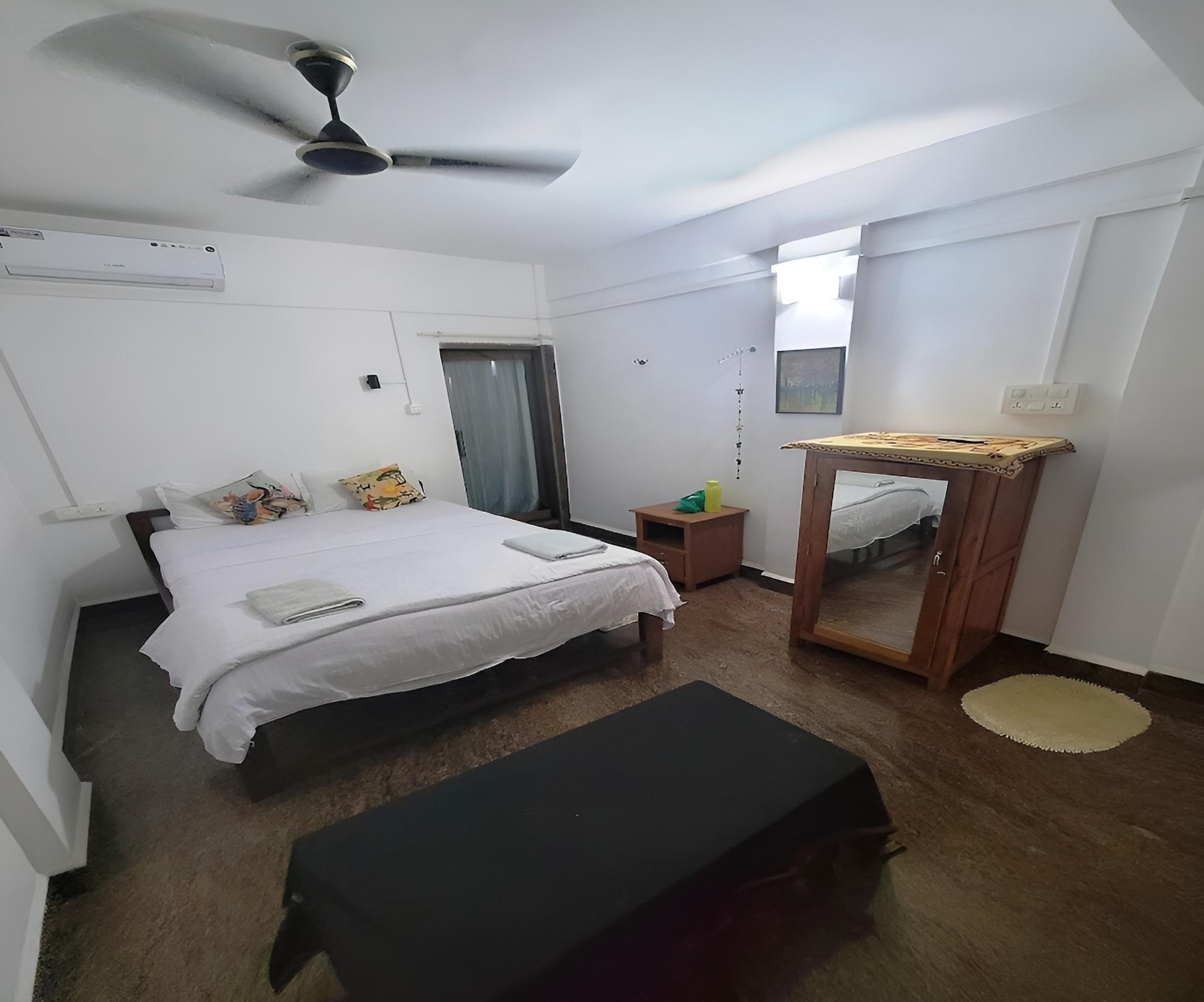 Deluxe Room - Photo 5