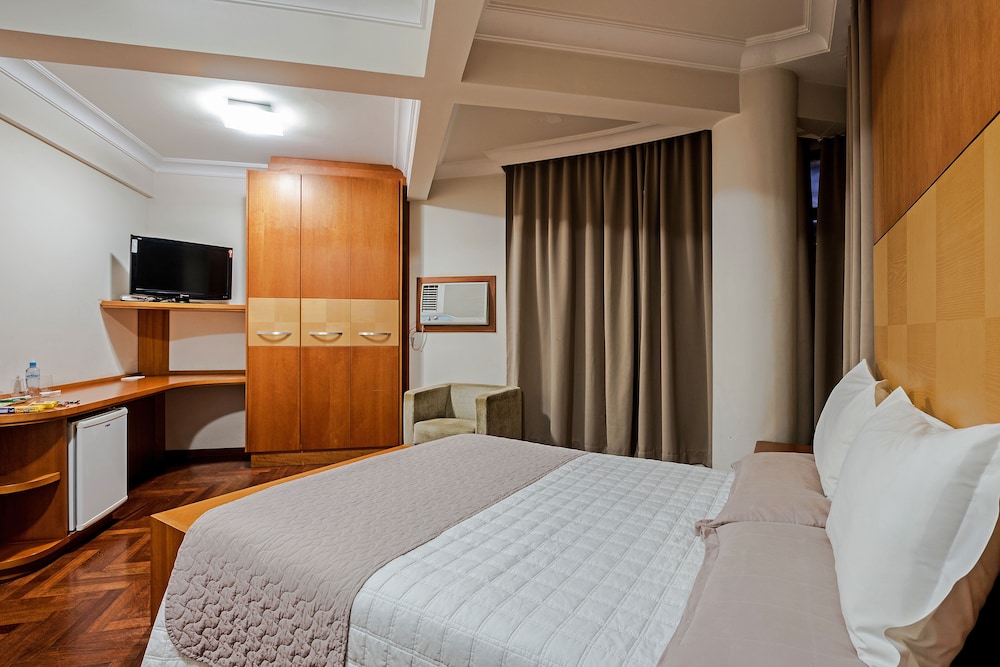 Luxo com cama de casal photo 3