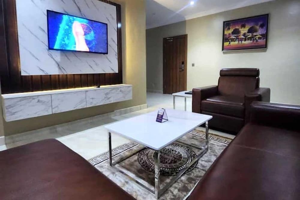 Deluxe Suite, Multiple Beds, Refrigerator