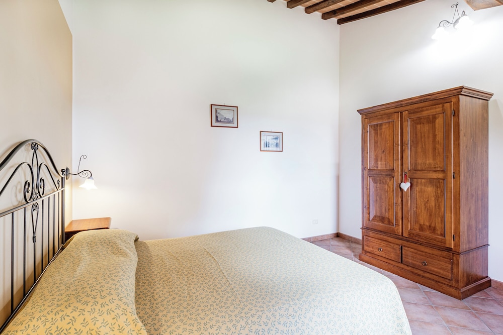 Family Apartment, 1 Bedroom, Mountainside (Uva Family Apt Shared Pool,Volterra) photo 1