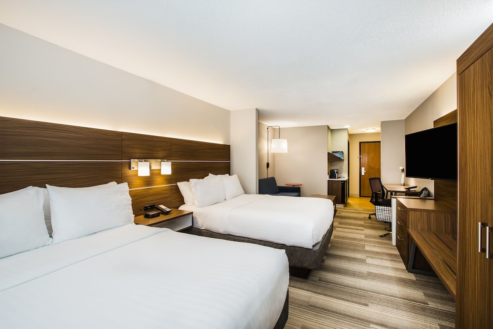 Suite, Multiple Beds photo 1