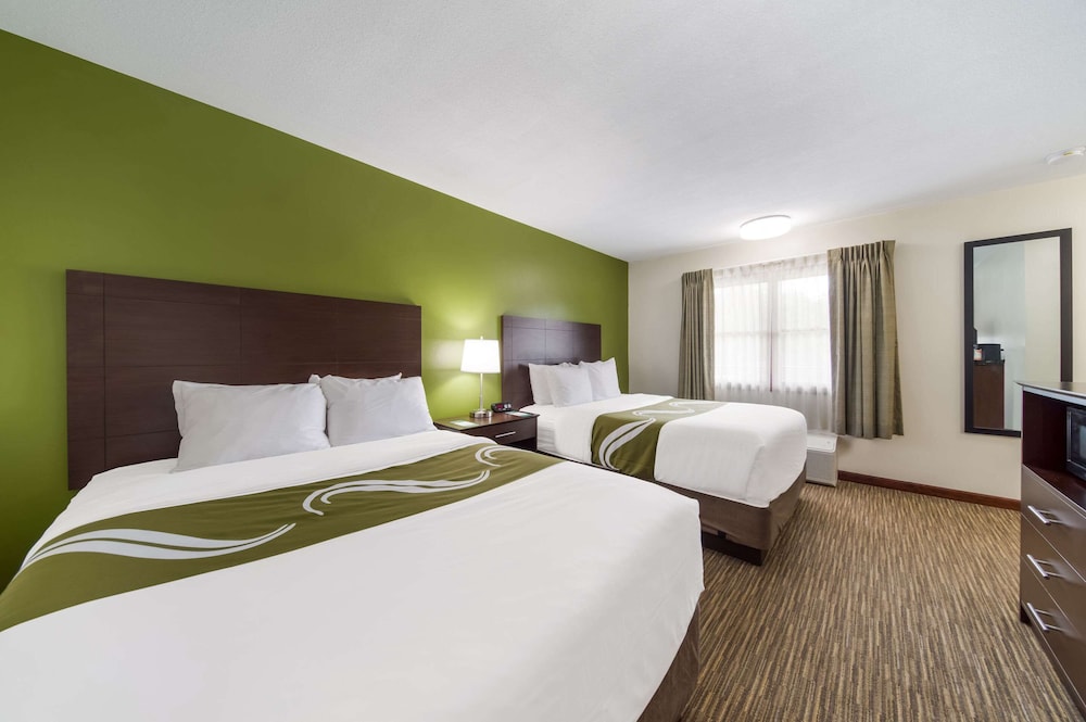 Standard Room, 2 Queen Beds, Non Smoking - Photo 7