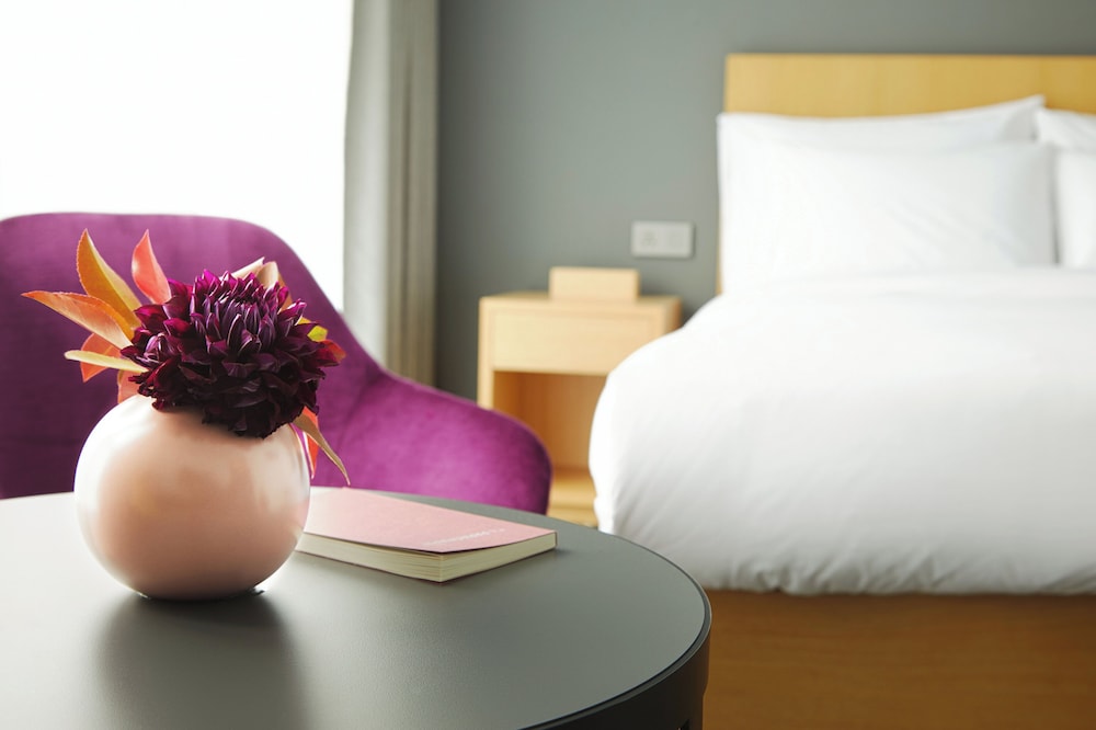 Superior Room, 1 Queen Bed photo 3