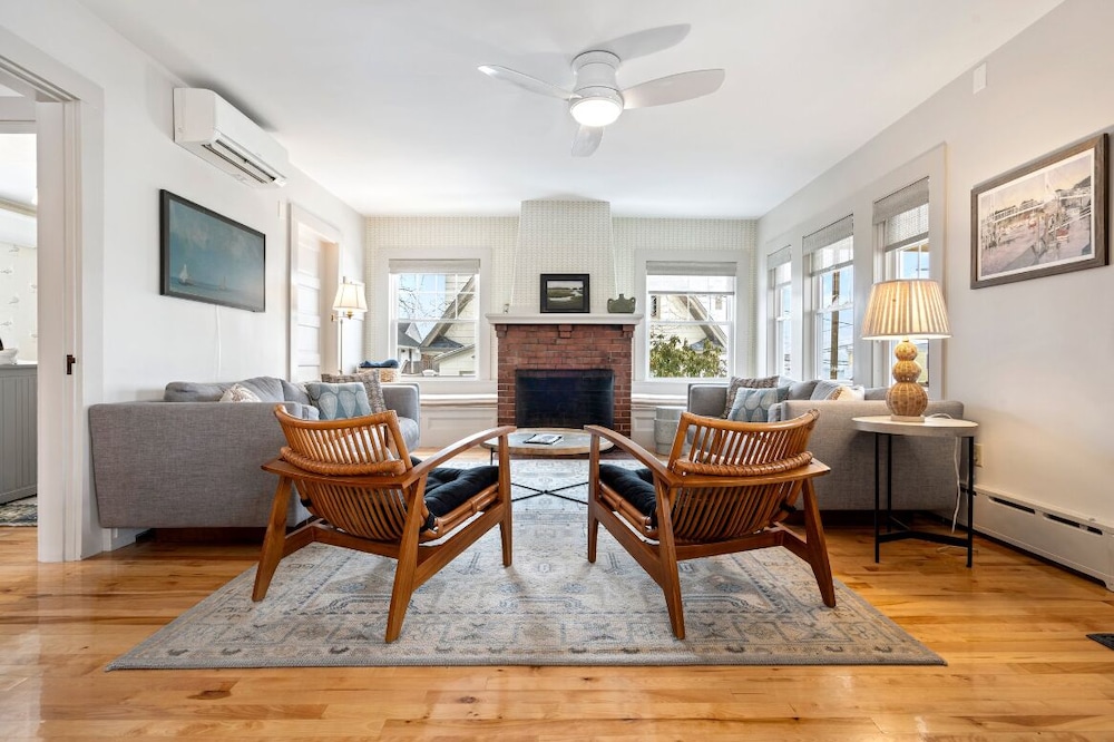 House, Multiple Beds, Balcony, Garden View (Sandpiper by the Sea)