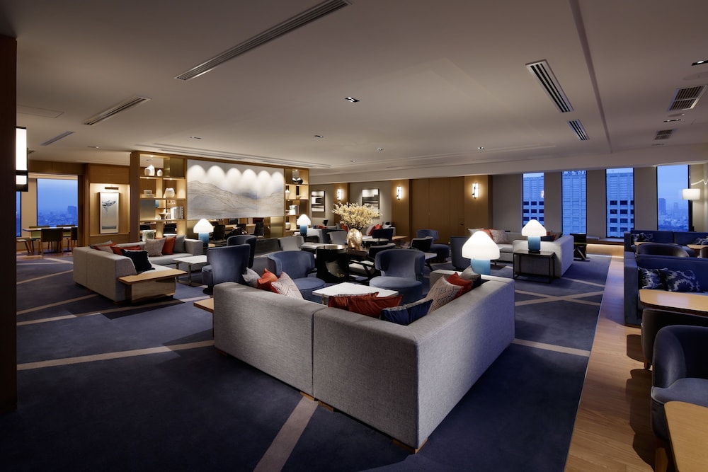 Premier Grand - Deluxe King with the Club Lounge Access (breakfast, tea, and bar time) - Photo 5