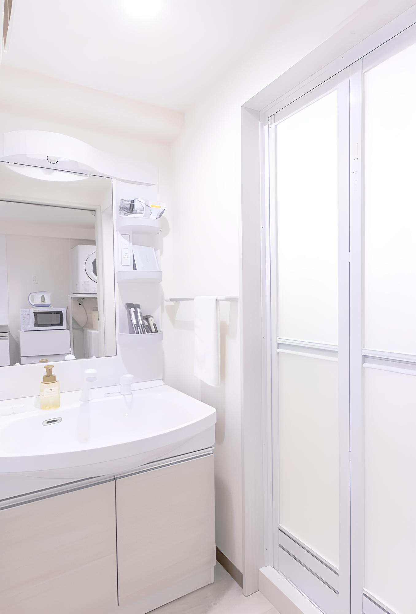 Basic Double Room - Photo 11