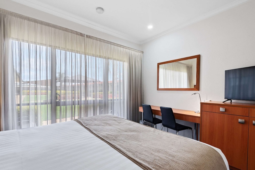 Standard Room photo 2