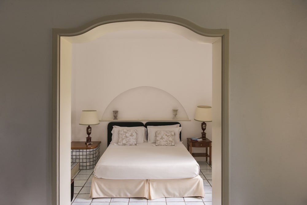 Deluxe Triple Room - Photo 1