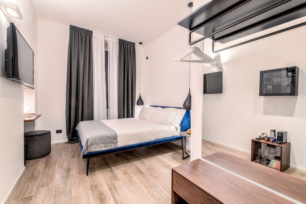 Deluxe Room, City View photo 1