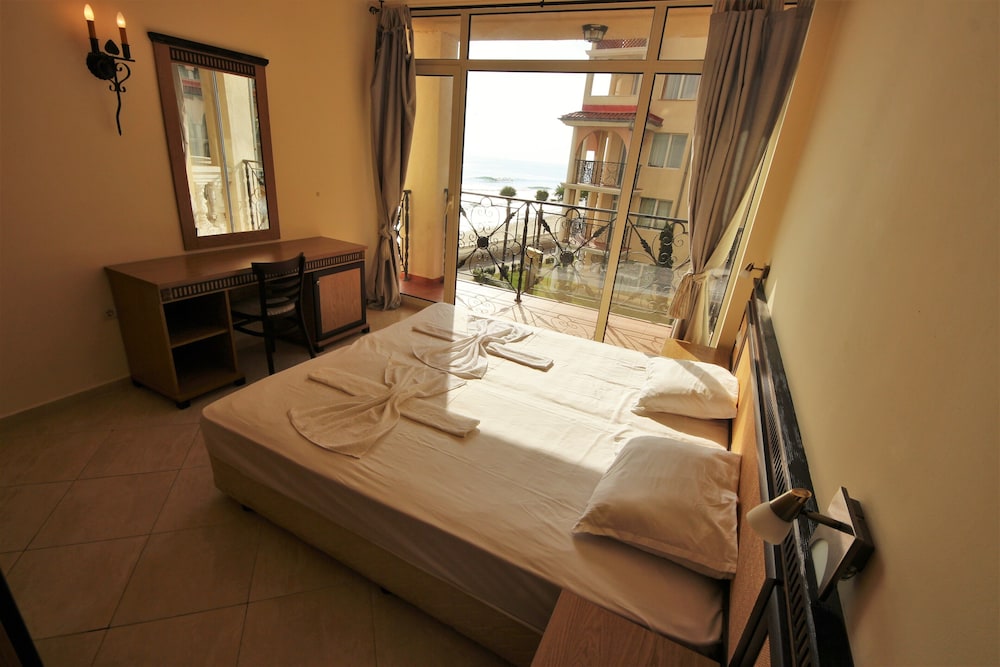 Superior Apartment photo 3