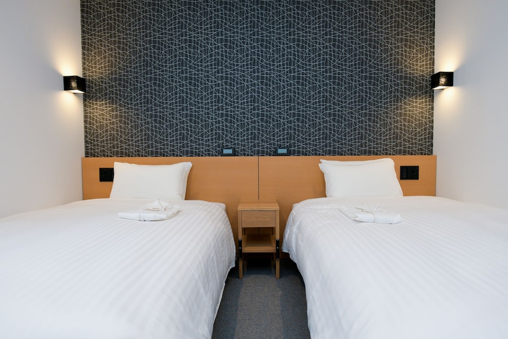 Basic Twin Room - Photo 1