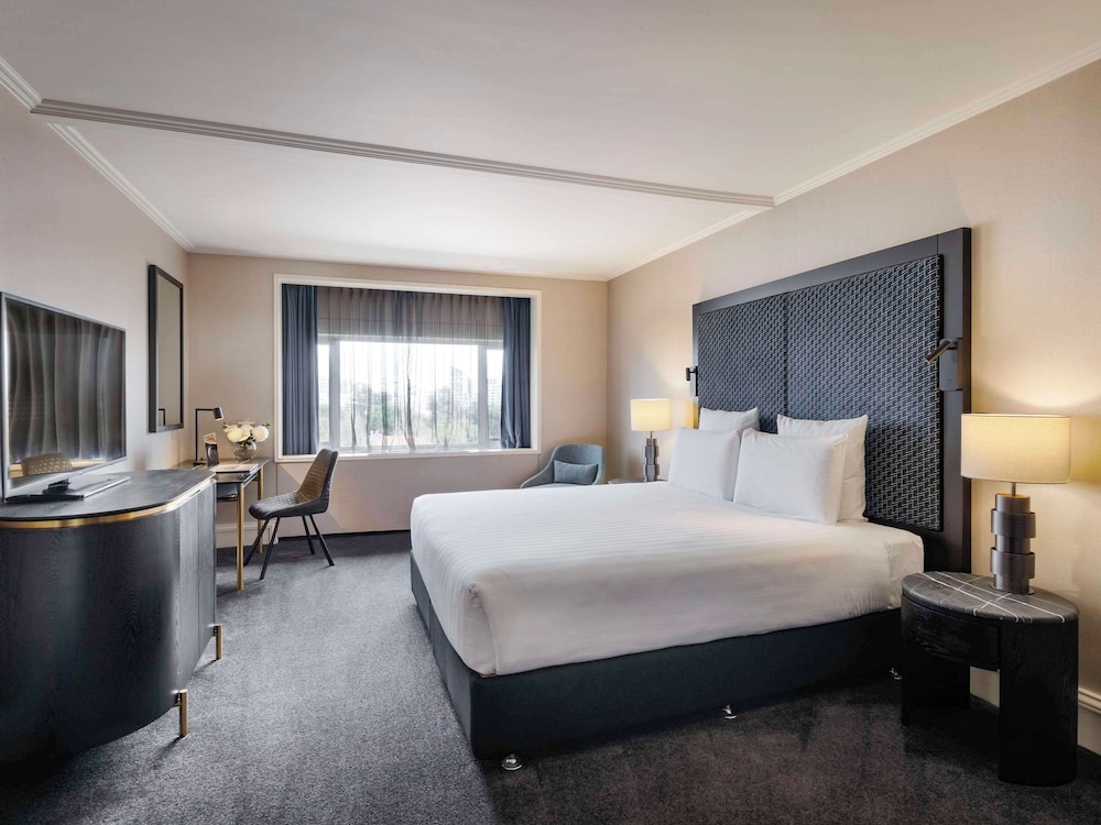 Deluxe Room, 1 King Bed