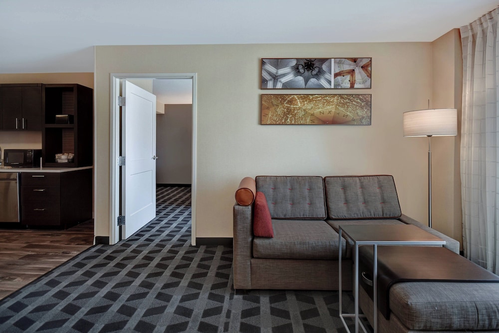 Suite, 1 Bedroom - Photo 7