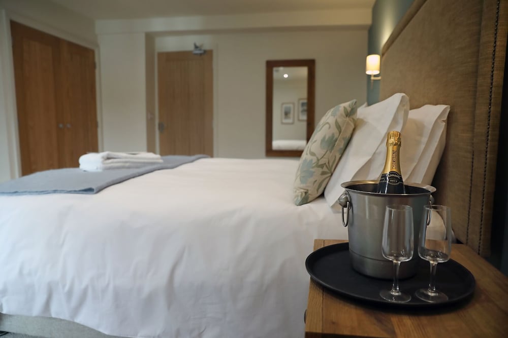 Deluxe Double or Twin Room, Ensuite, River View (Room 1) photo 3
