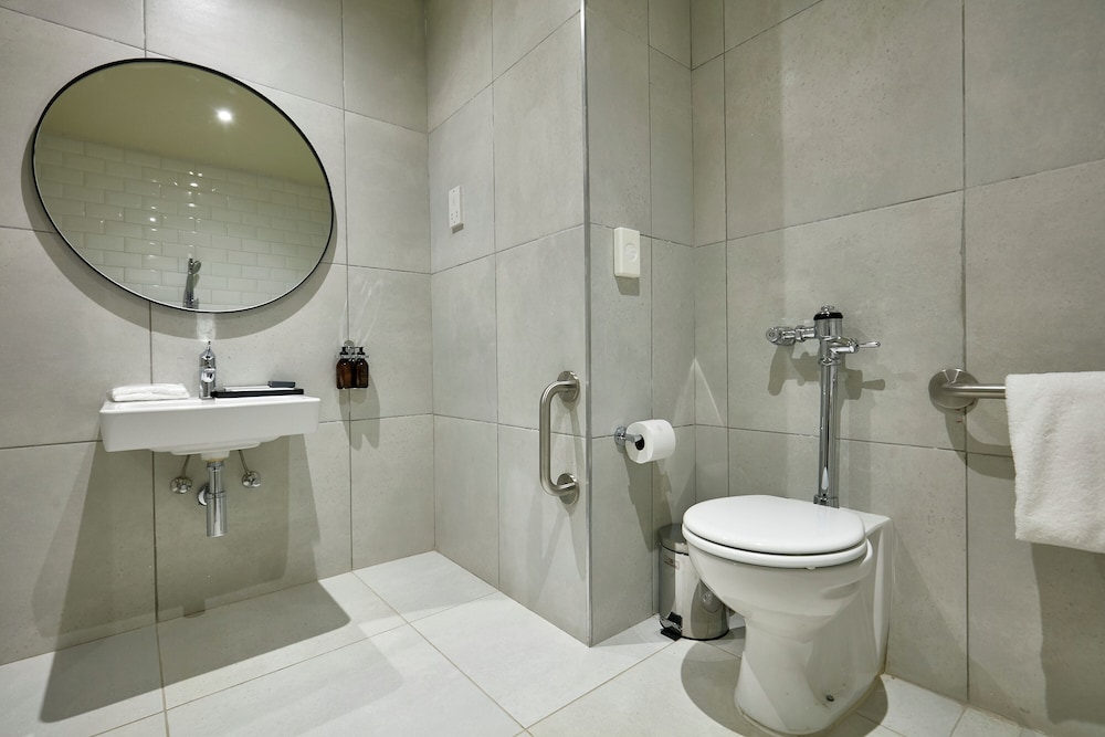 Deluxe Room, 1 Queen Bed, Garden View (Deluxe Room)