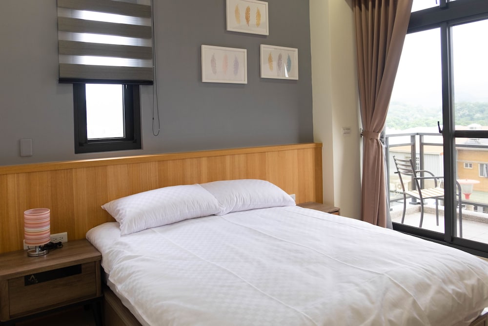 Comfort Double or Twin Room, 1 Bedroom, Balcony, Mountain View photo 3