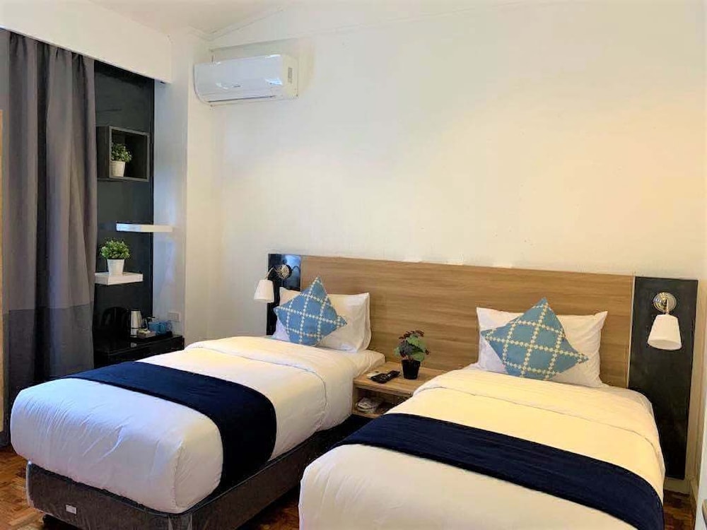 Standard Twin Room, 2 Twin Beds, Bathtub, Garden View