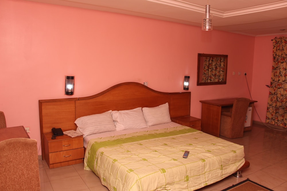 Royal Room photo 1