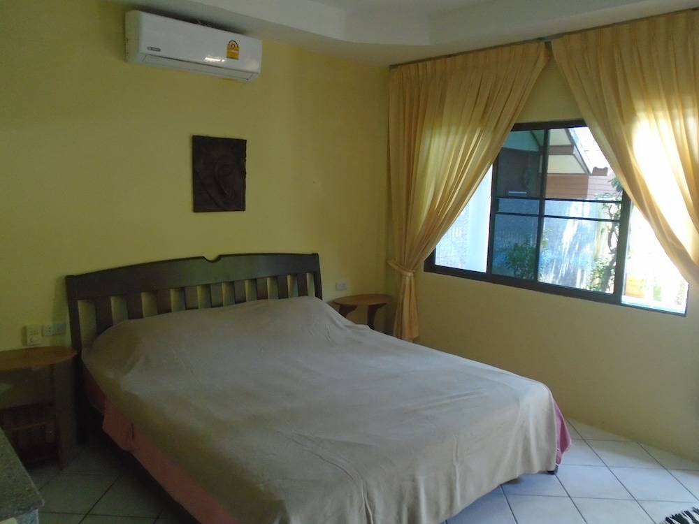 Standard Room - Photo 1