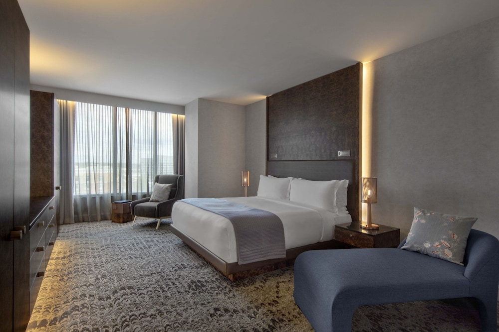 Luxury Suite, 1 Bedroom, City View - Photo 1