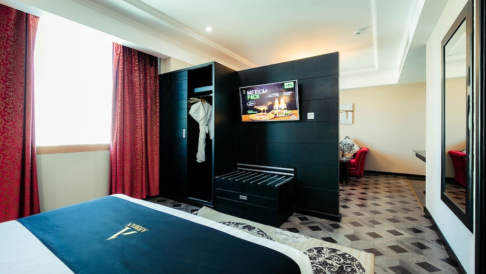 Deluxe Suite, 1 Double Bed photo 2