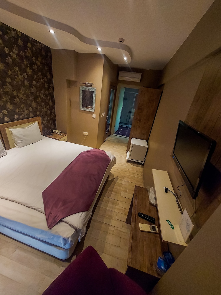 Standard Room photo 2