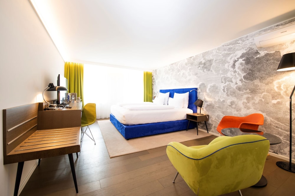 Junior Suite, City View - Photo 3